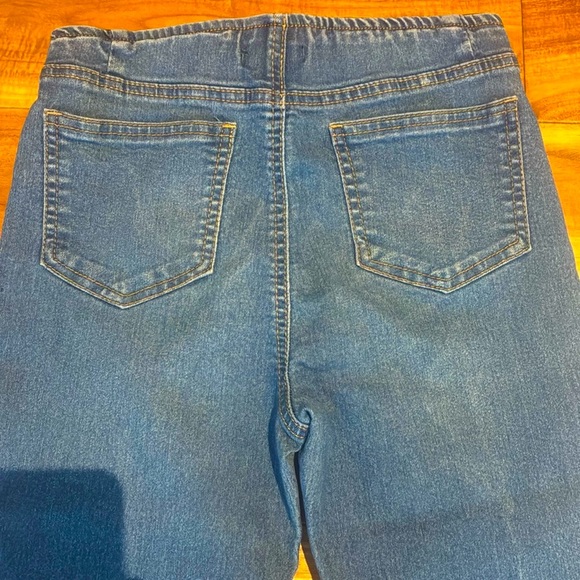 Forever 21 Kids Denim Jeans Trio - Blue, Light Blue, White (1 NEW) - Picture 6 of 17